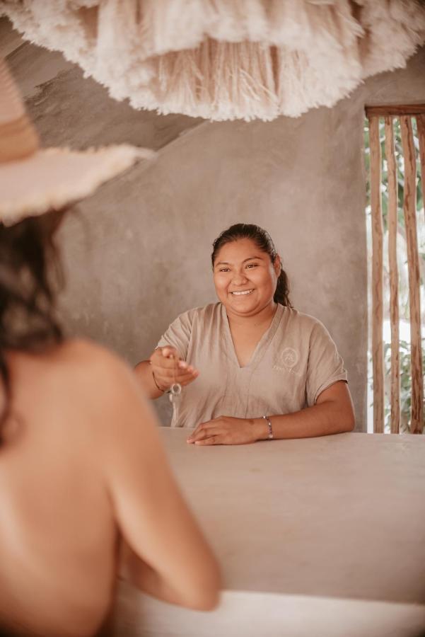 Dos Mares Barefoot Hotel El Cuyo Bagian luar foto